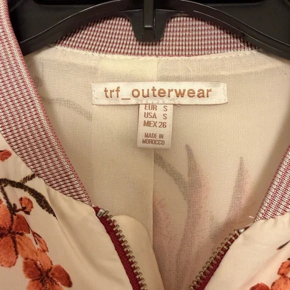 TRF Outerwear Cherry Blossom Cranes Satin Bomber Jacket Size Small - Picture 4 of 5